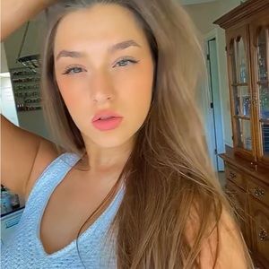 Meet your Posher, Kirra